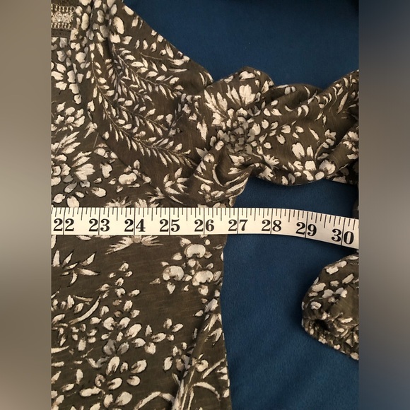 Bundle of Two (2) Lucky Brand Plus Size Tops, 3X - Picture 13 of 14